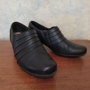 Cute Black heeled mules in EUC